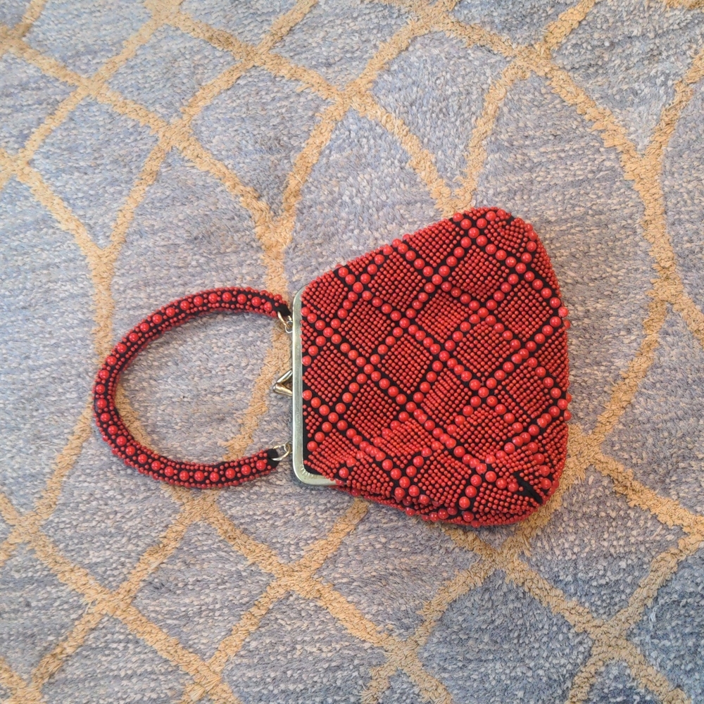 VTG Vintage plastic beaded handbag